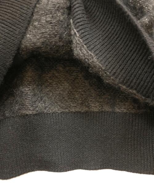 RALPH LAUREN Purple Label（ラルフ ローレン パープル レーベル）RALPH LAUREN PURPLE LABEL (ラルフ ローレン パープル レーベル) カシミヤVネックニット グレー×ブラック サイズ:不明の古着・服飾アイテム