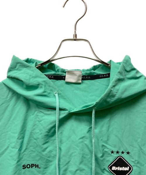 F.C.R.B.（エフシーレアルブリストル）F.C.R.B. (エフシーレアルブリストル) LOGO APPLIQUE PULLOVER HOODED ANORAK グリーン サイズ:Lの古着・服飾アイテム