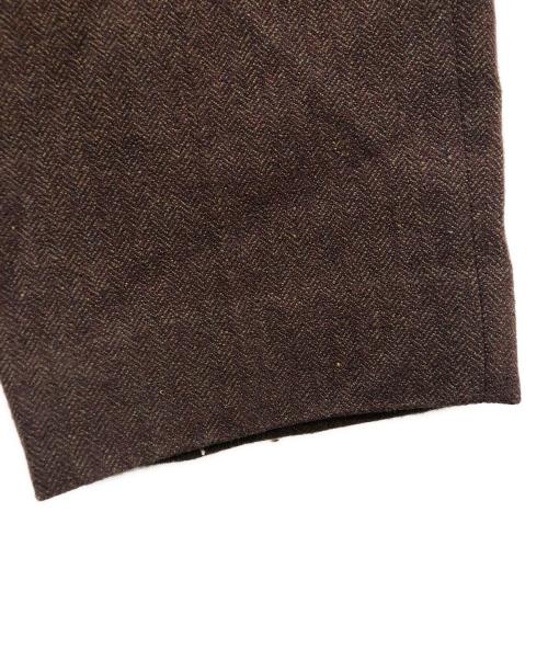 Gorsch（ゴーシュ）Gorsch (ゴーシュ) HERRINGBONE TWO TUCK TROUSERSヘリンボーンツータックトラウザー ブラウン サイズ:82の古着・服飾アイテム