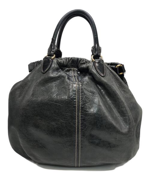 MIU MIU（ミュウミュウ）MIU MIU (ミュウミュウ) シャーリングレザートートバッグ ブラックの古着・服飾アイテム