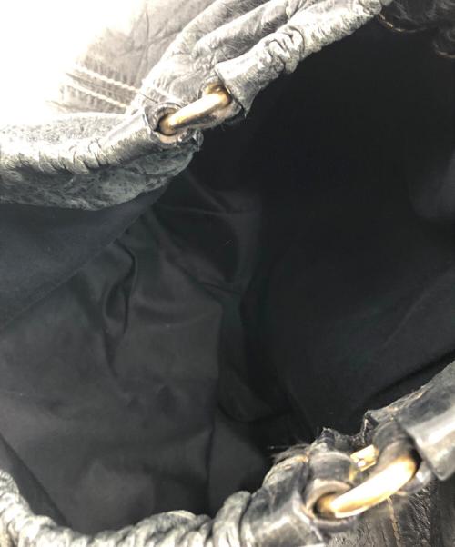 MIU MIU（ミュウミュウ）MIU MIU (ミュウミュウ) シャーリングレザートートバッグ ブラックの古着・服飾アイテム