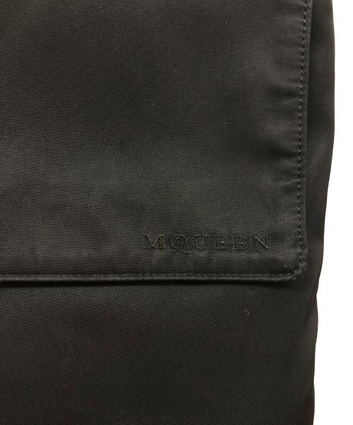 ALEXANDER McQUEEN（アレキサンダーマックイーン）ALEXANDER McQUEEN (アレキサンダーマックイーン) ナイロンショルダーバッグ ブラックの古着・服飾アイテム