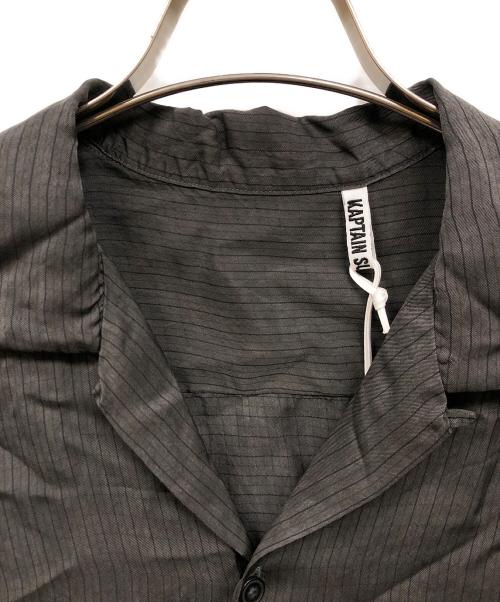 KAPTAIN SUNSHINE（キャプテンサンシャイン）KAPTAIN SUNSHINE (キャプテンサンシャイン) Open Collared Shirtオープンカラーシャツ グレー サイズ:38 未使用品の古着・服飾アイテム