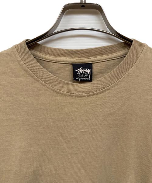stussy（ステューシー）stussy (ステューシー) ピグメントダイバックロゴTシャツ ベージュ サイズ:Ⅿ 未使用品の古着・服飾アイテム