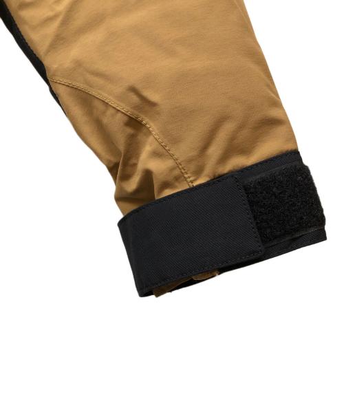 THE NORTH FACE（ザ ノース フェイス）THE NORTH FACE (ザ ノース フェイス) MOUNTAIN DOWN JACKETマウンテンダウンジャケット ベージュ×ブラック サイズ:XSの古着・服飾アイテム