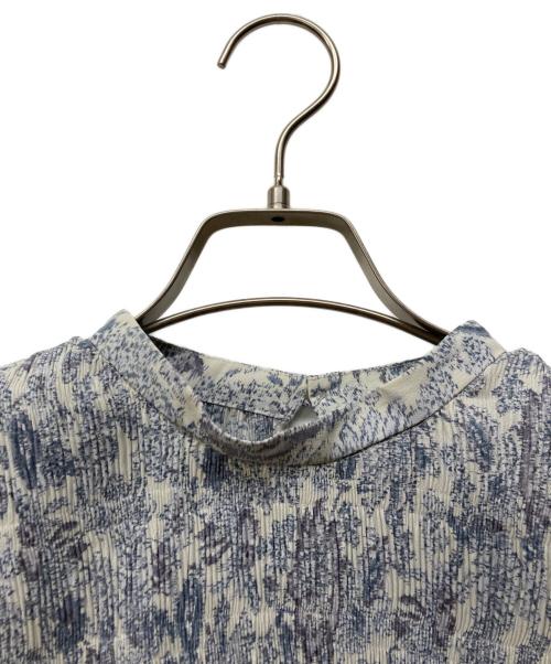 CLANE（クラネ）CLANE (クラネ) CHINTZ FLOWER SQUARE SLEEVE TOPS ブルー サイズ:２の古着・服飾アイテム