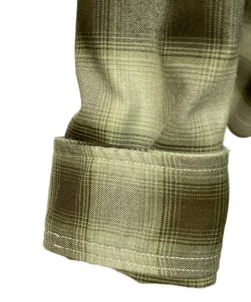 HIDE AND SEEK（ハイドアンドシーク）HIDE AND SEEK (ハイドアンドシーク) Ombre Check L/S Shirt グリーン サイズ:Ⅼの古着・服飾アイテム