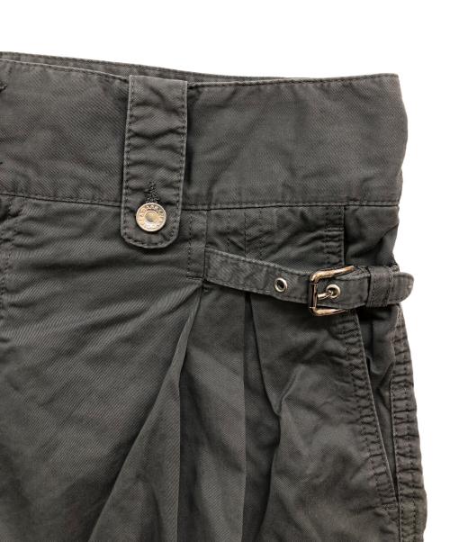 DOLCE & GABBANA（ドルチェ＆ガッバーナ）DOLCE & GABBANA (ドルチェ＆ガッバーナ) ハーフパンツ グレー サイズ:48の古着・服飾アイテム