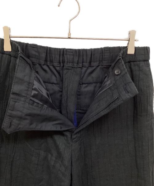 ISSEY MIYAKE MEN（イッセイミヤケメン）ISSEY MIYAKE MEN (イッセイミヤケメン) シワ加工ワイドスラックス ブラック サイズ:3-4の古着・服飾アイテム