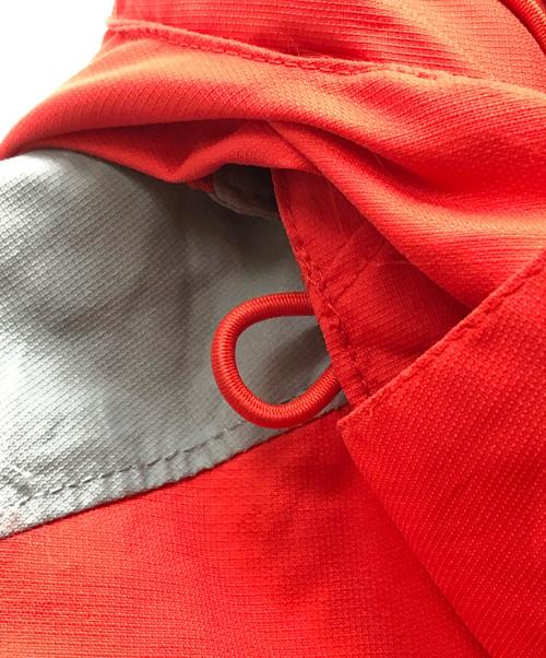 NIKE ACG（ナイキエーシージー）NIKE ACG (ナイキエーシージー) オールドナイロンジャケット レッド×グレー サイズ:Mの古着・服飾アイテム