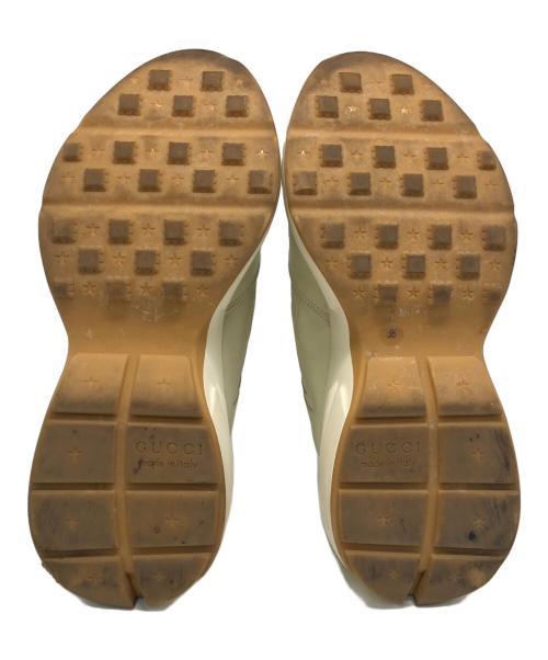 GUCCI（グッチ）GUCCI (グッチ) Disney (ディズニー) Rhytonスニーカー アイボリー サイズ:38の古着・服飾アイテム