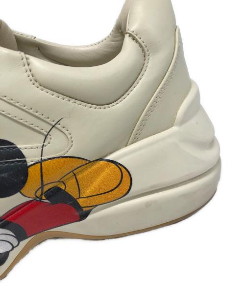 GUCCI（グッチ）GUCCI (グッチ) Disney (ディズニー) Rhytonスニーカー アイボリー サイズ:38の古着・服飾アイテム