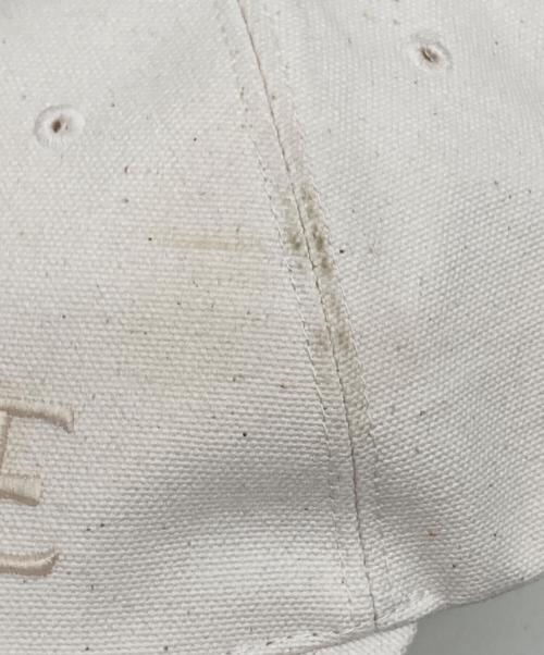 LOEWE（ロエベ）LOEWE (ロエベ) ロゴキャンバスキャップ アイボリーの古着・服飾アイテム
