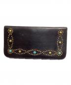 htcエイチティーシー）の古着「二つ折りフラワースタッズウォレット」｜ブラウン