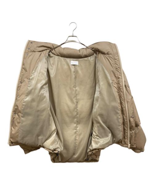 RYO TAKASHIMA（リョウタカシマ）RYO TAKASHIMA (リョウタカシマ) OVERSIZED SHORT DOWN JACKET ベージュ サイズ:Lの古着・服飾アイテム