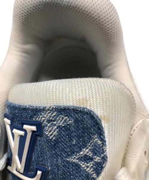 LOUIS VUITTON（ルイ ヴィトン）LOUIS VUITTON (ルイ ヴィトン) LVトレイナー ライン モノグラム デニム ローカット スニーカー ブルー インディゴ×ホワイト サイズ:８の古着・服飾アイテム