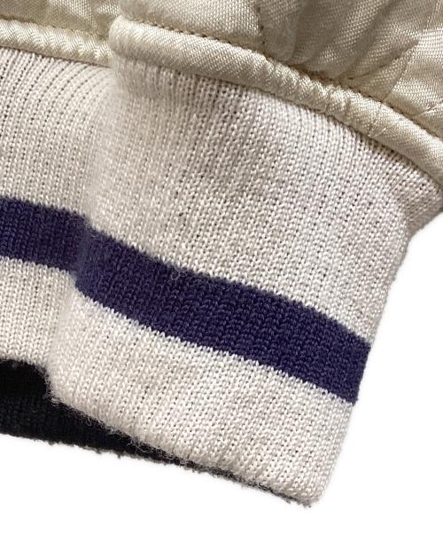 HUMAN MADE（ヒューマンメイド）HUMAN MADE (ヒューマンメイド) REVERSIBLE SOUVENIR JACKET アイボリー×ブラック サイズ:Mの古着・服飾アイテム