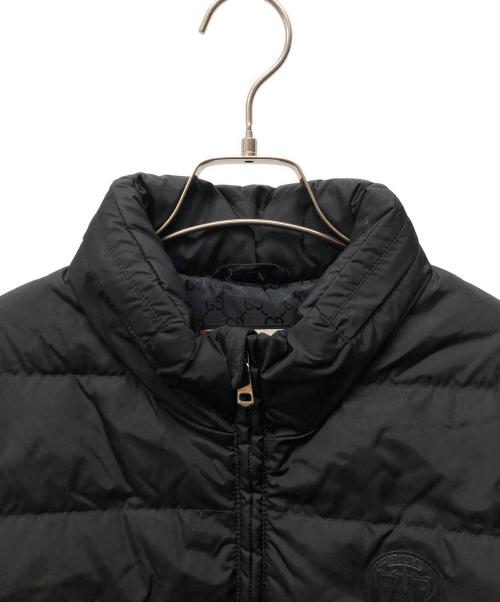 GUCCI（グッチ）GUCCI (グッチ) ヒステリアロゴ ダウンジャケット ブラック サイズ:44の古着・服飾アイテム