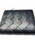 中古・古着 BOTTEGA VENETA (ボッテガベネタ) イントレチャート 二つ折りファスナーウォレット ブラック：45000円