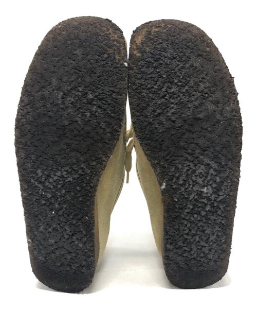 CLARKS（クラークス）CLARKS (クラークス) BEAMS (ビームス) paper boy 別注ワラビーシューズ ベージュ サイズ:26.5ｃｍの古着・服飾アイテム