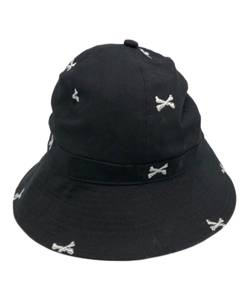 WTAPS（ダブルタップス）WTAPS (ダブルタップス) クロスボーン刺繍バケットハット ブラック サイズ:Ｘ０４　の古着・服飾アイテム