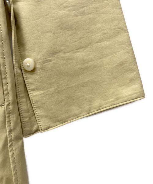 AURALEE（オーラリー）AURALEE (オーラリー) FINX TWILL STAND COLLAR イエローの古着・服飾アイテム