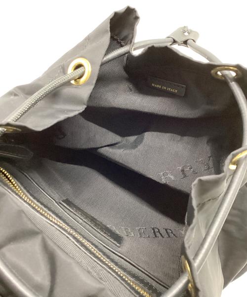 BURBERRY（バーバリー）BURBERRY (バーバリー) チェーンリュック ブラックの古着・服飾アイテム