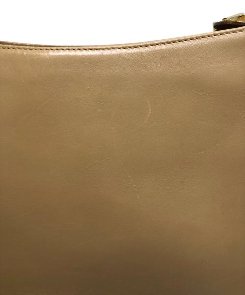 Salvatore Ferragamo（サルヴァトーレ フェラガモ）Salvatore Ferragamo (サルヴァトーレ フェラガモ) ガンチーニストラップショルダーバッグ ベージュの古着・服飾アイテム