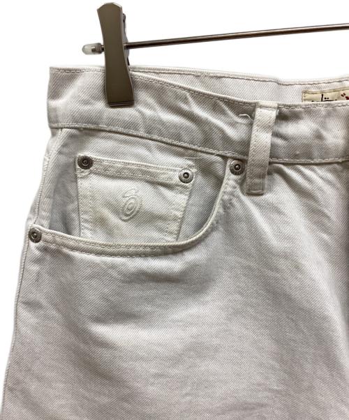stussy（ステューシー）stussy (ステューシー) OVERDYED BIG OL JEAN デニムパンツオーバーダイ・ビッグ・オル・ジーン ホワイト サイズ:SIZE 28の古着・服飾アイテム
