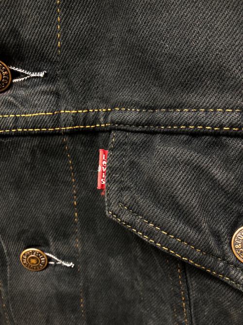 LEVI'S（リーバイス）LEVI'S (リーバイス) チュニジア製 後染めトラッカージャケット ブラック サイズ:XLの古着・服飾アイテム