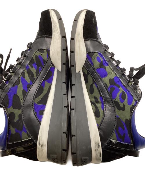 DSQUARED2（ディースクエアード）DSQUARED2 (ディースクエアード) カモ柄ローカットスニーカー ブラック サイズ:42の古着・服飾アイテム