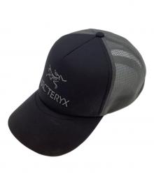 ARC'TERYX（アークテリクス）の古着「Bird Word Trucker Curved」｜ブラック