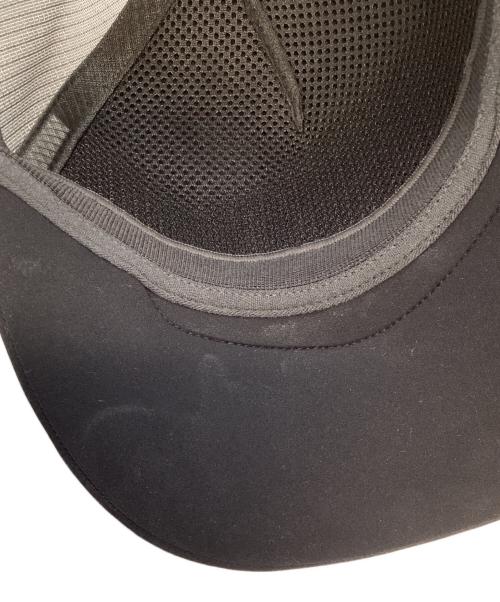 ARC'TERYX（アークテリクス）ARC'TERYX (アークテリクス) Bird Word Trucker Curved ブラック サイズ:FREEの古着・服飾アイテム