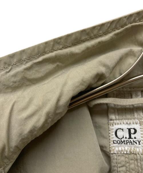 C.P COMPANY（シーピーカンパニー）C.P COMPANY (シーピーカンパニー) オールドフーデッドジャケット カーキ サイズ:48の古着・服飾アイテム