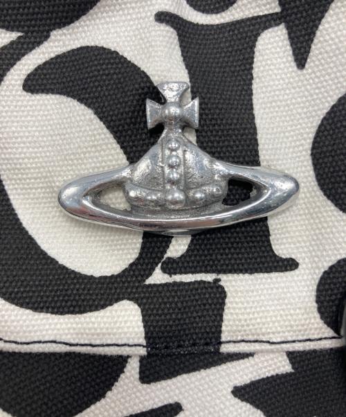 Vivienne Westwood（ヴィヴィアンウエストウッド）Vivienne Westwood (ヴィヴィアンウエストウッド) SMALL FISHER BUKET HAT ホワイト×ブラック サイズ:Sの古着・服飾アイテム