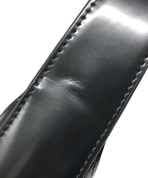 Ferragamo（フェラガモ）Ferragamo (フェラガモ) カットアウトハンドバッグ ブラックの古着・服飾アイテム