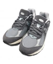 NEW BALANCE（ニューバランス）の古着「2002ローカットスニーカー」｜グレー