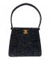 CHANEL (シャネル) ダブルサイドCCロック ミニハンドバッグ ブラック：880000円