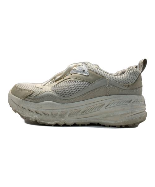 UGG（アグ）UGG (アグ) CA805 Mesh ホワイト サイズ:25.5の古着・服飾アイテム