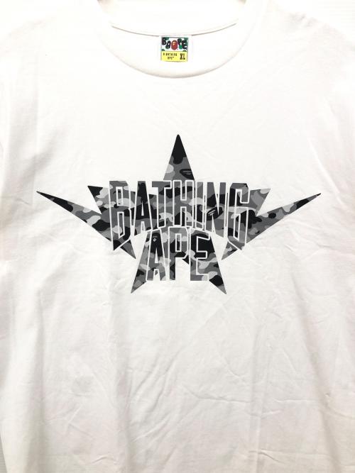 A BATHING APE（アベイシングエイプ）A BATHING APE (アベイシングエイプ) ロゴプリントtシャツ ホワイト サイズ:XLの古着・服飾アイテム
