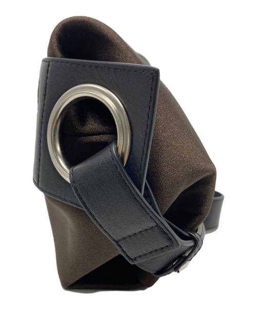 kawa-kawa（カワカワ）kawa-kawa (カワカワ) HatomeボディバッグM ブラック×ブラウンの古着・服飾アイテム