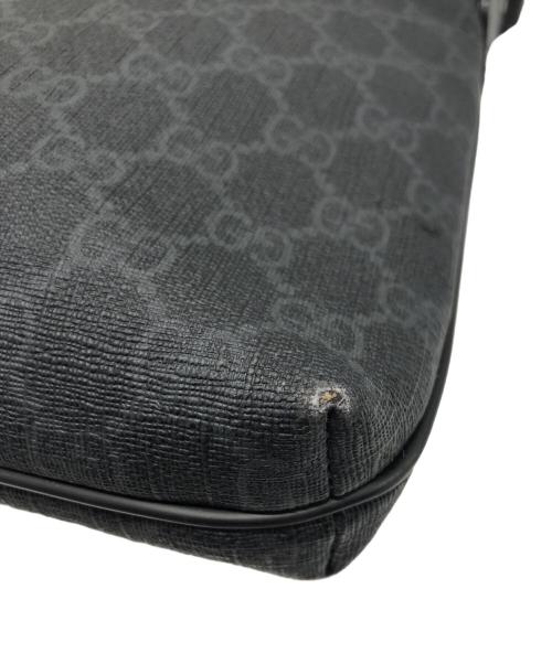 GUCCI（グッチ）GUCCI (グッチ) GGスプリーム ショルダーバッグ ブラックの古着・服飾アイテム