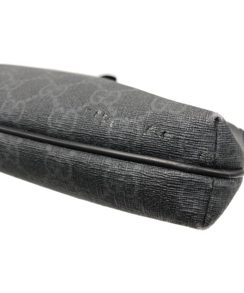 GUCCI（グッチ）GUCCI (グッチ) GGスプリーム ショルダーバッグ ブラックの古着・服飾アイテム