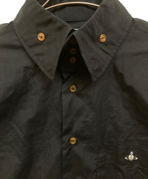 Vivienne Westwood man（ヴィヴィアン ウェストウッド マン）Vivienne Westwood man (ヴィヴィアン ウェストウッド マン) オーブ刺繍シャツ ブラック サイズ:44の古着・服飾アイテム