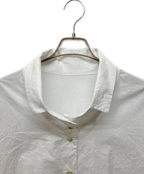 慈雨（ジウ）慈雨 (ジウ) タイプライター ブラウス ホワイト サイズ:40 未使用品の古着・服飾アイテム