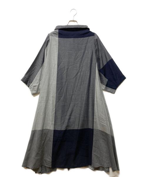 芽風（メフウ）芽風 (メフウ) シャツワンピース グレー サイズ:38 未使用品の古着・服飾アイテム