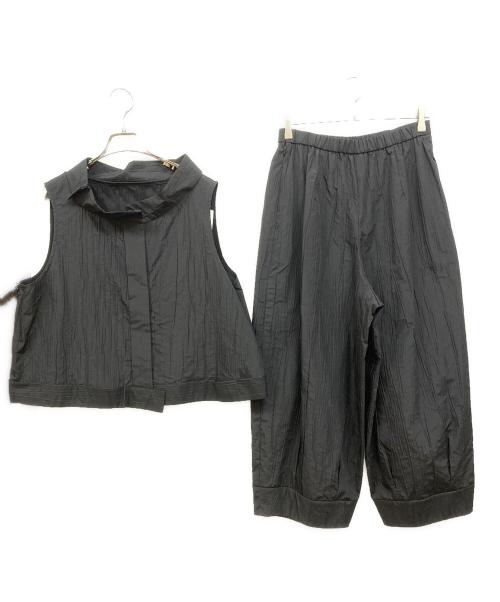 慈雨（ジウ）慈雨 (ジウ) 楊柳トップス+パンツ ブラック サイズ:40 未使用品の古着・服飾アイテム