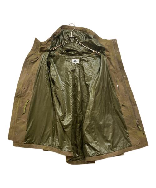 Pilgrim Surf+Supply（ピルグリム サーフサプライ）PILGRIM SURF+SUPPLY (ピルグリム サーフサプライ) カモフラナイロンジャケット グリーン サイズ:Lの古着・服飾アイテム