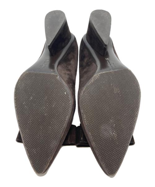 Salvatore Ferragamo（サルヴァトーレ フェラガモ）Salvatore Ferragamo (サルヴァトーレ フェラガモ) ヴァラリボンポインテッドパンプス ブラウン サイズ:61/2の古着・服飾アイテム