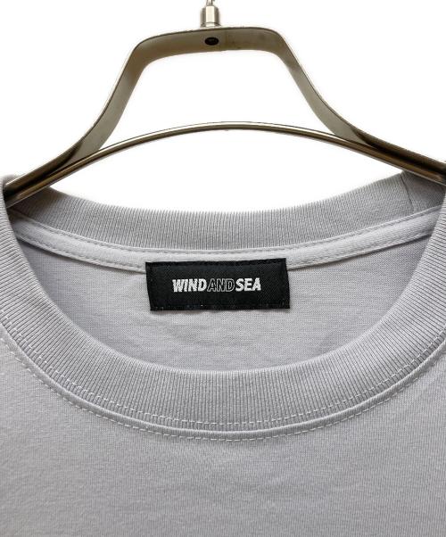 WIND AND SEA（ウィンダンシー）WIND AND SEA (ウィンダンシー) Tシャツ ライトグレー サイズ:Mの古着・服飾アイテム